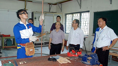 ນັກຮຽນຫວຽດນາມ14ຄົນຈະເຂົ້າຮ່ວມການເສັງສີມືແຮງງານໂລກຄັ້ງທີ43